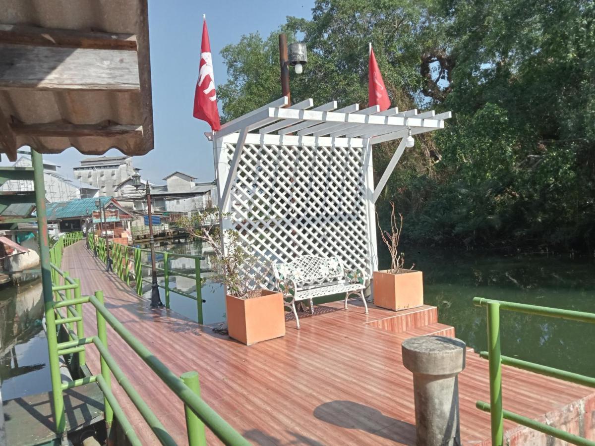 Np Guesthouse Trat Exterior foto