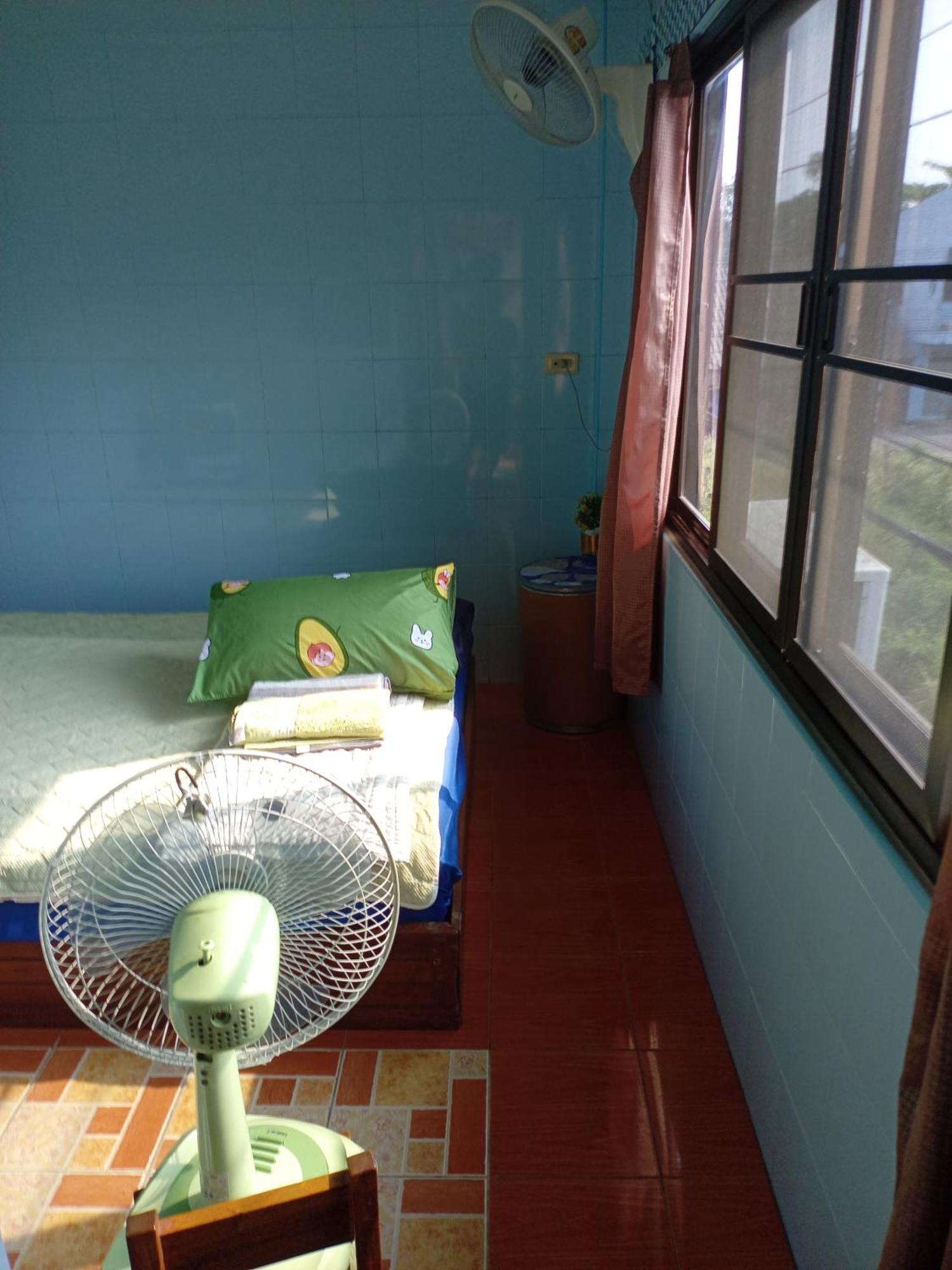 Np Guesthouse Trat Zimmer foto